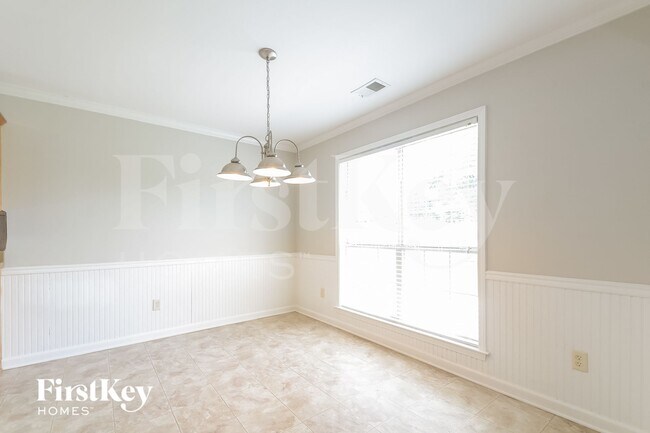 Building Photo - 213 Queens Gate