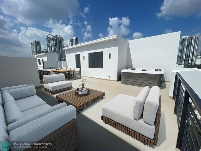 Foto del edificio - 808 NE 2nd St