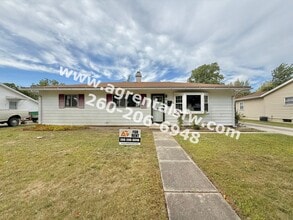 Building Photo - 601 N Camden Dr