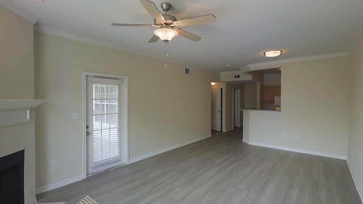 Photo - Chapel Hill Apartments
