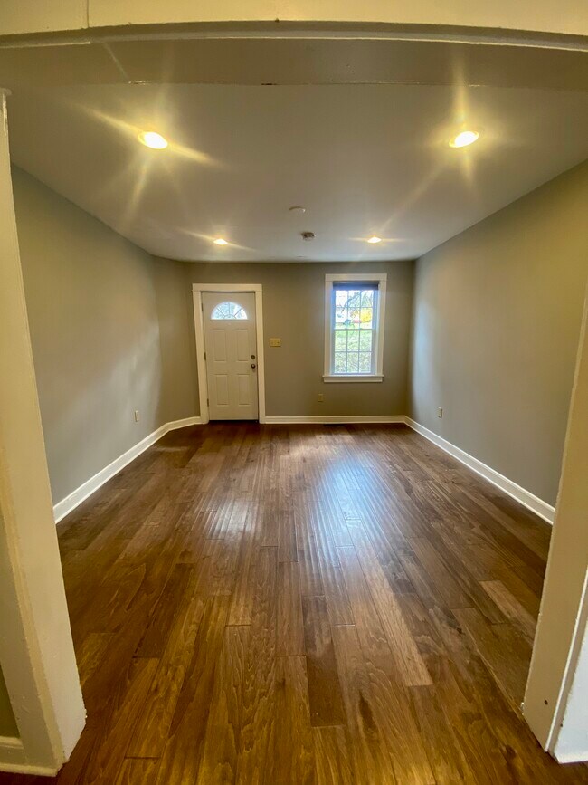 Living Room - 651 Fremont St