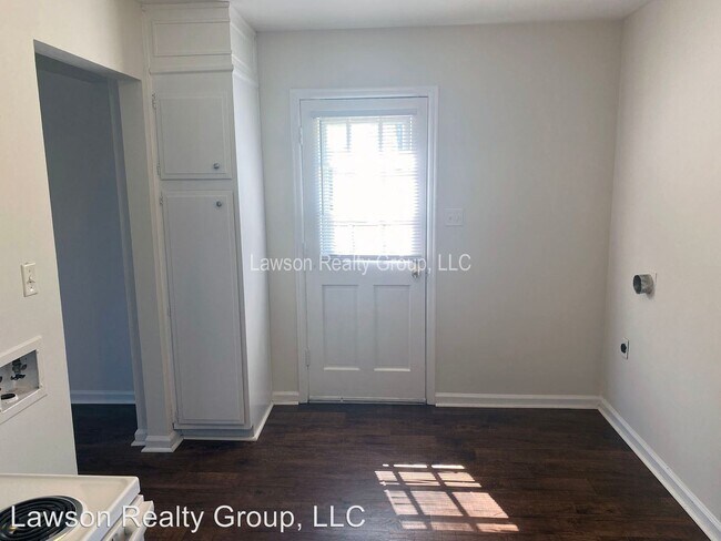 Building Photo - 330 Maddock Ave NE