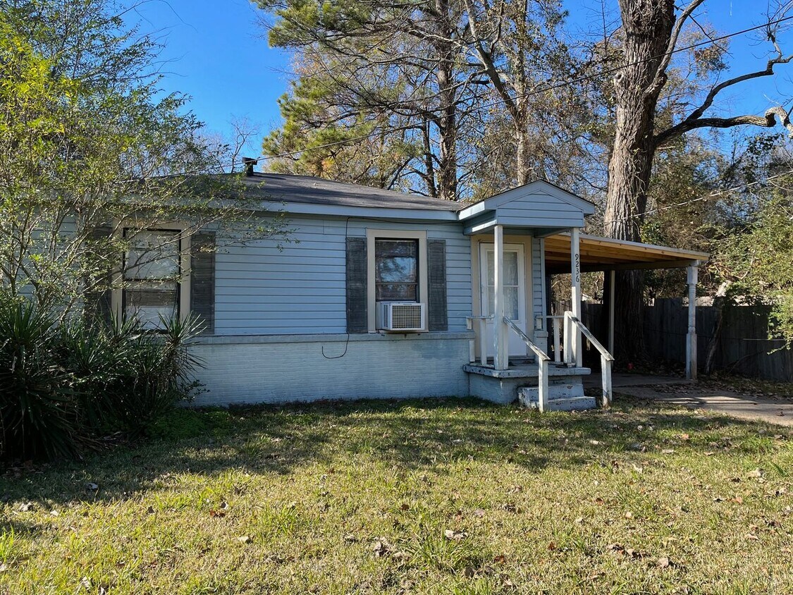 2Bed/1Bath in Southern Hills off Bert Kouns House Rental in