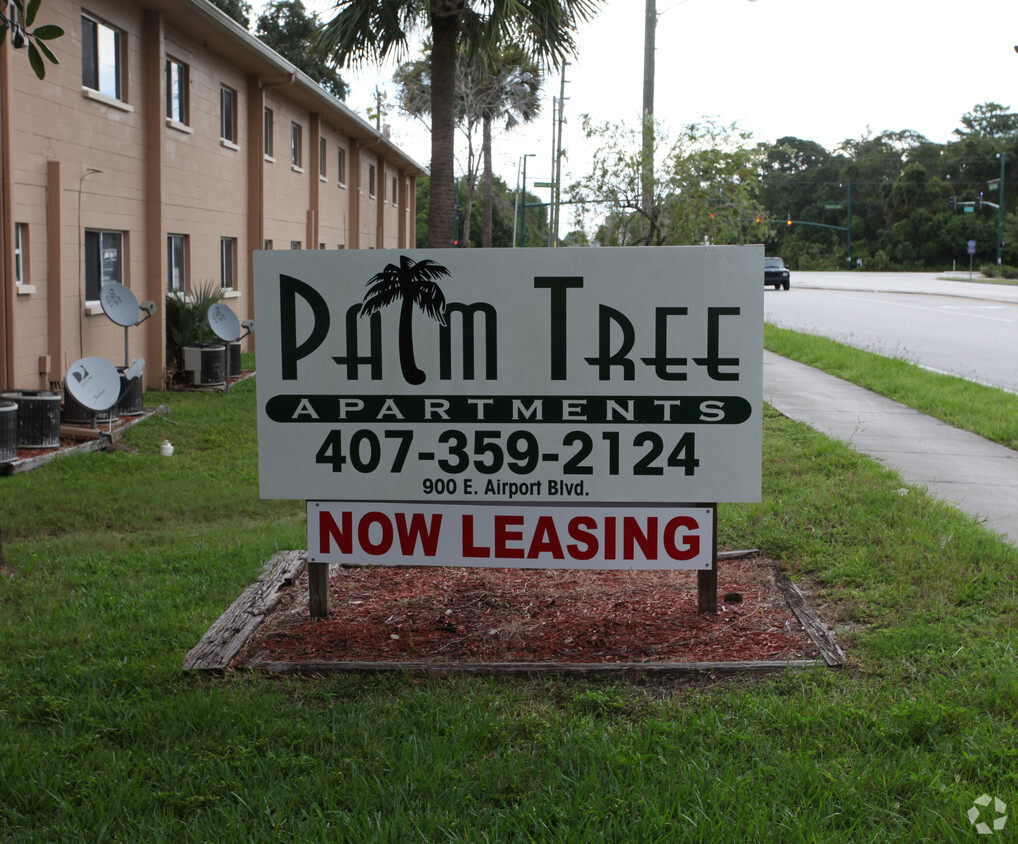 Building Photo - Palm Tree Apartments