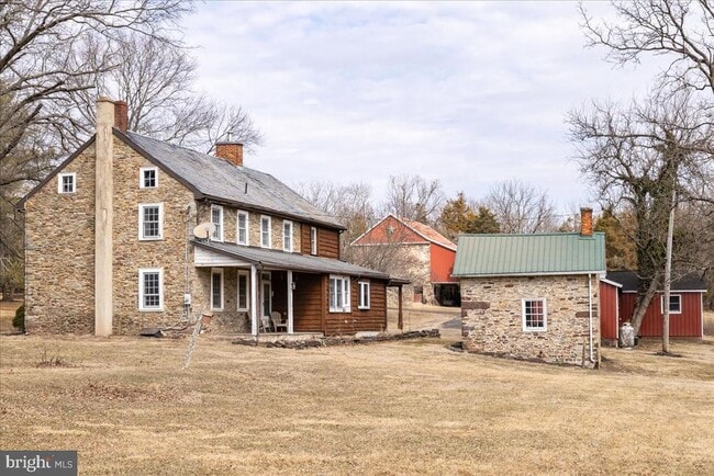 Building Photo - 569 Geigel Hill Rd