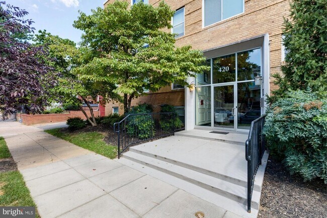 Foto del edificio - 420 16th St SE