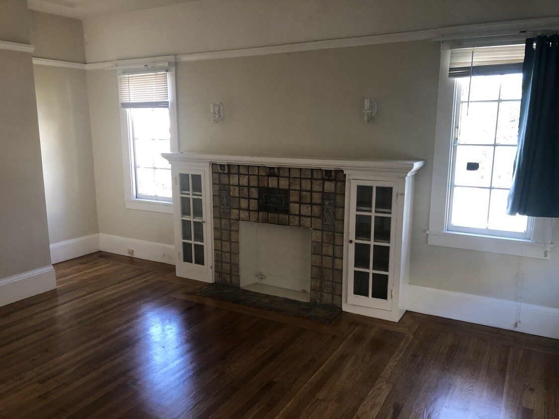 Primary Photo - 2153 Virginia St