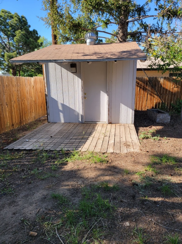 Building Photo - 1217 24th Ave Ct