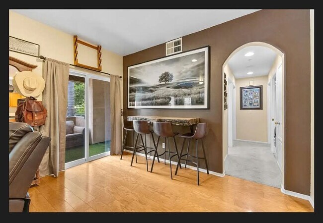 Foto del edificio - 26308 Arboretum Way