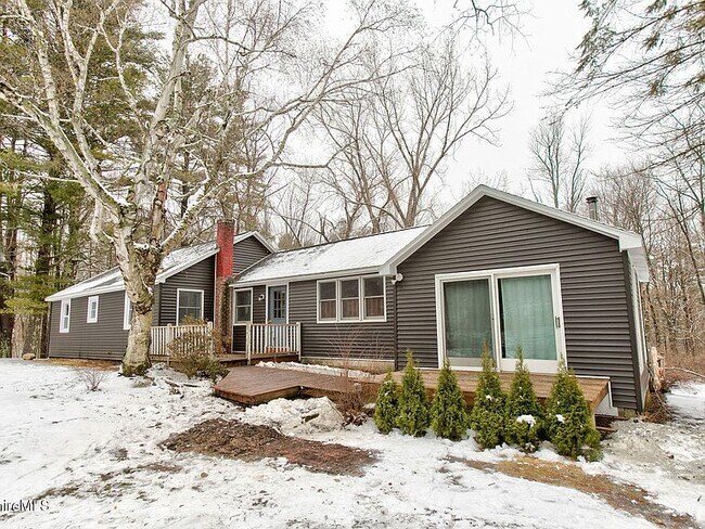 Building Photo - 129 Lake Buel Rd