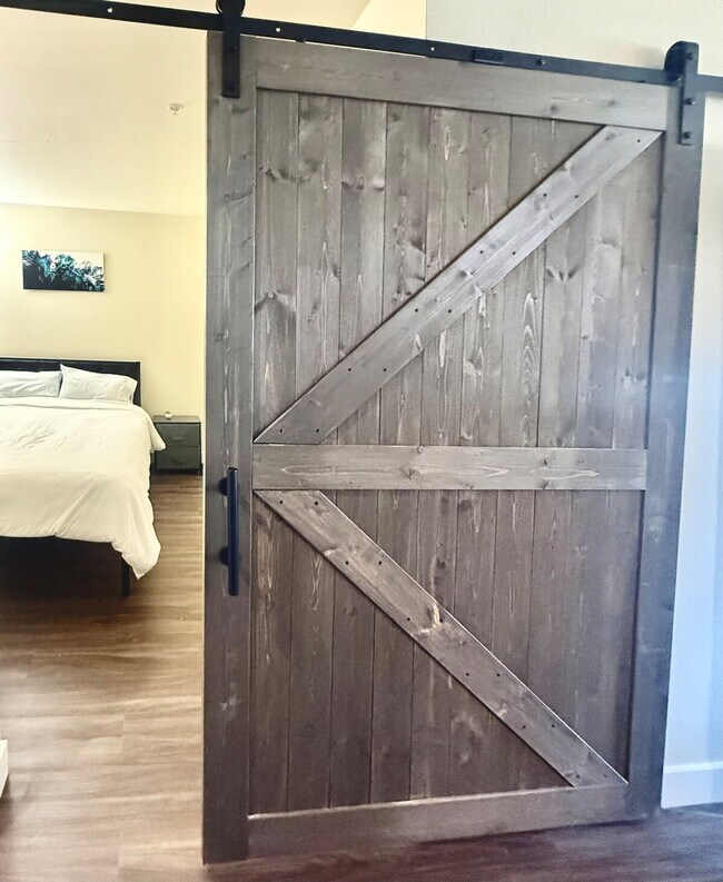 Foto del edificio - 11011 NE 9th St