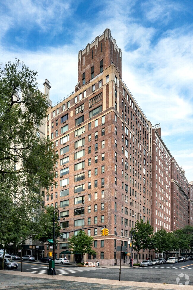 Foto del edificio - 130 East End Ave
