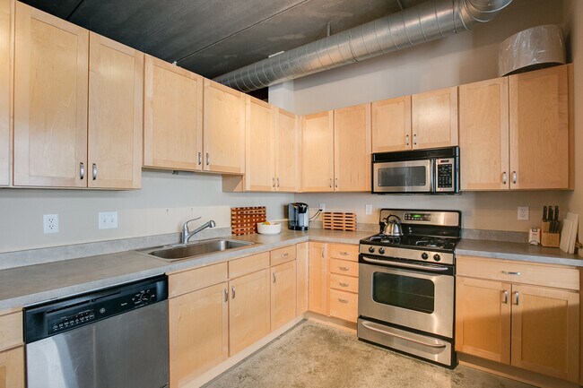 Building Photo - 710 N 4th St