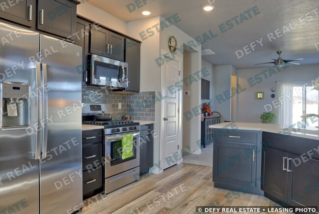 Building Photo - 6240 W Black Butte St