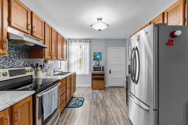 Building Photo - 91 Barters Hill