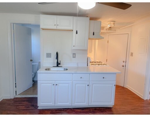 Foto del edificio - 241 Washington Ave