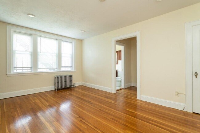 Foto del edificio - 140 Highland Ave