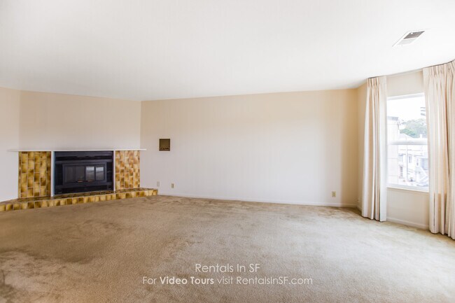 Building Photo - 1253 41st Ave