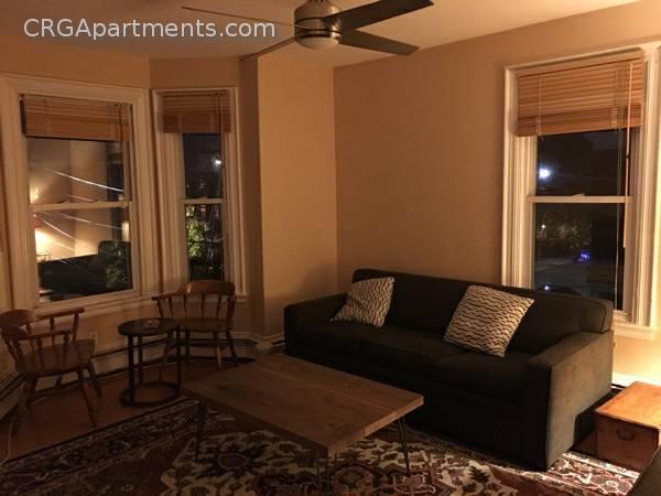 Building Photo - 76 Boston St