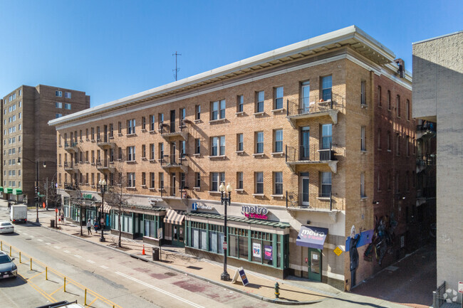 Foto del edificio - Adams Court