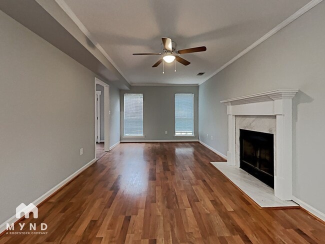 Foto del edificio - 2012 King Arthur Cir