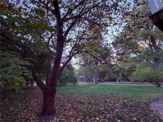 Building Photo - 3 Edyth St