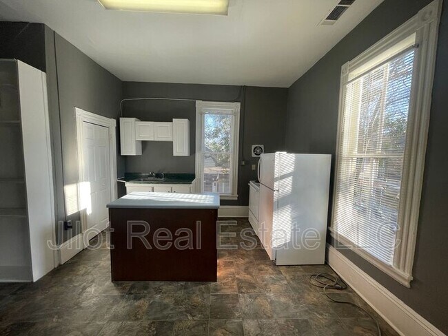 Foto del edificio - 3825 Church St