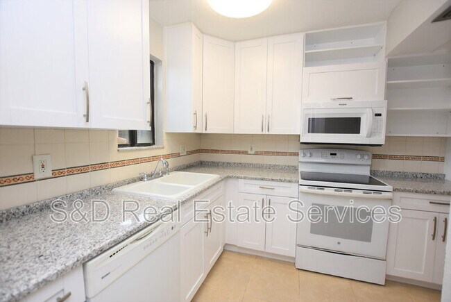 Foto del edificio - 1836 N Crystal Lake Dr