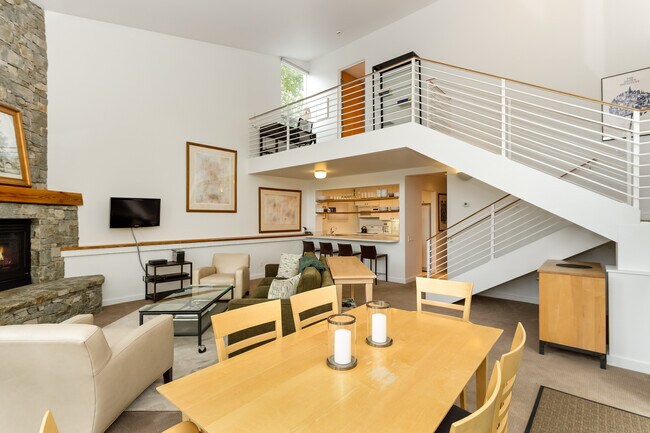 Building Photo - 845 Meadows Rd