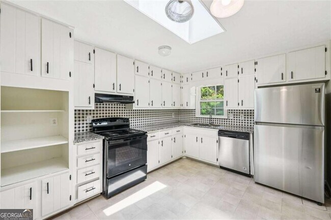 Foto del edificio - 498 Cole Dr SW