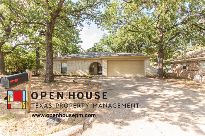 Foto principal - 3909 Woodbury Ct Arlington
