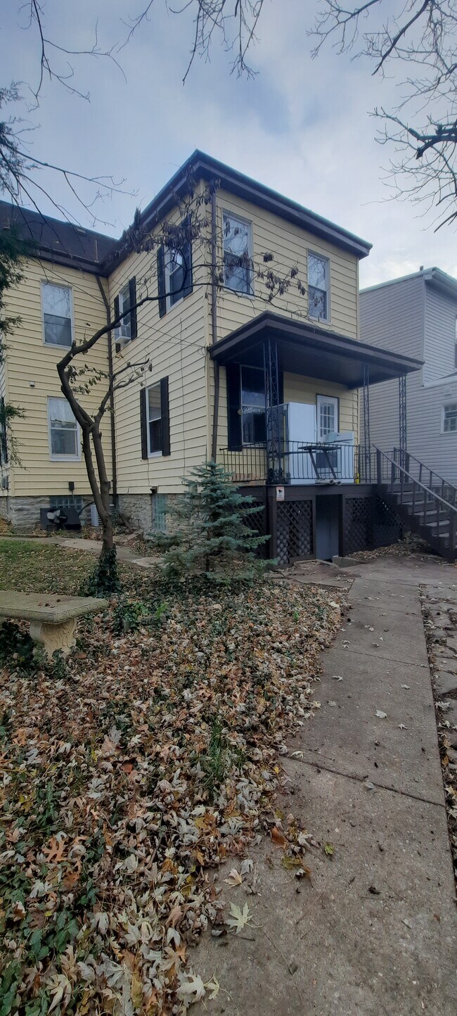 private back porch - 1850 Lincoln Ave