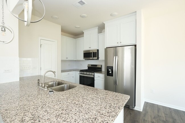 Building Photo - Beautiful 3-Bedroom 2-Baths Home with Garage in Terrell - Pet Friendly!