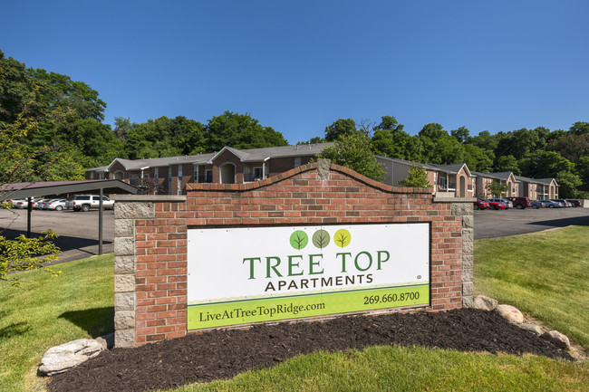 Foto del edificio - Tree Top Ridge Apartments