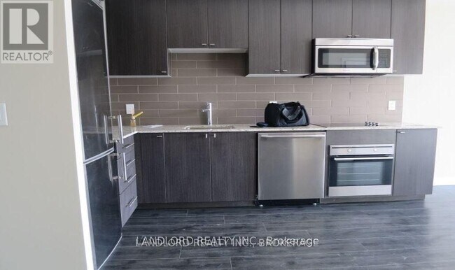 Building Photo - 18-318 Rean Dr