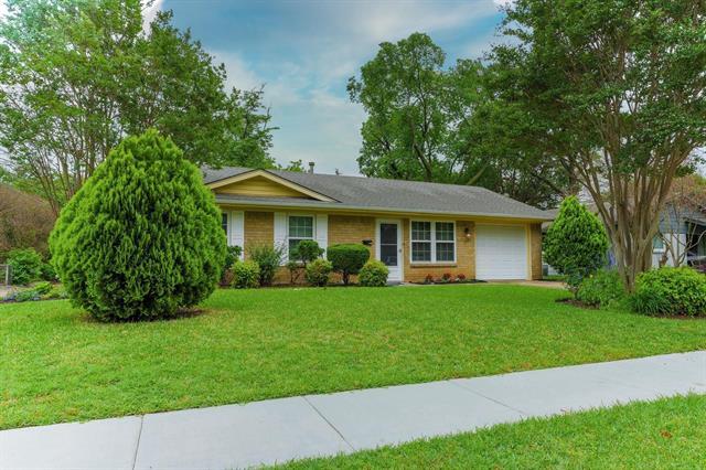 Primary Photo - 1204 Oakhill Dr