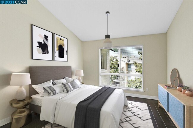 Foto del edificio - 2530 Oak Rd