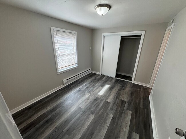 Building Photo - 2619 E Willamette Ave