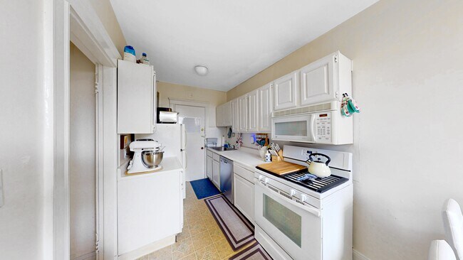 Foto del edificio - 15 Governors Ave