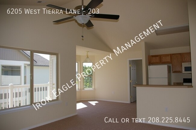Building Photo - 6205 W Tierra Ln