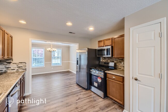 Building Photo - 407 Emerald Trce, Jonesboro, GA, 30236