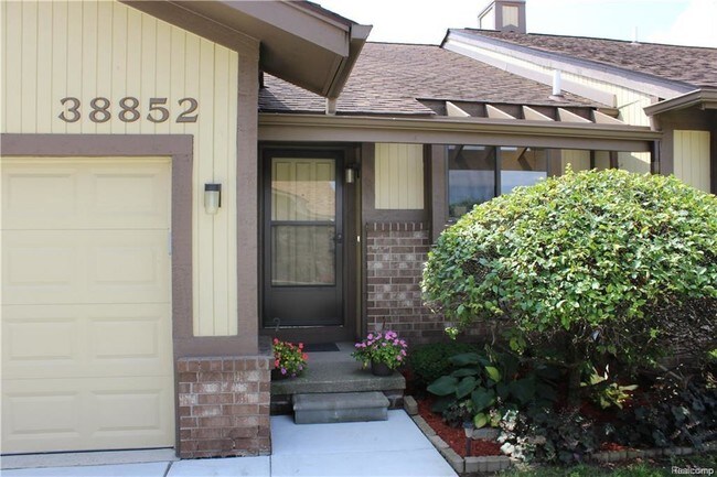 Foto del edificio - 38852 Windmill Pointe S