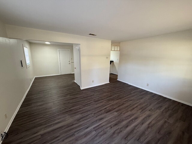 Building Photo - 6014 Windy Hill Cir S