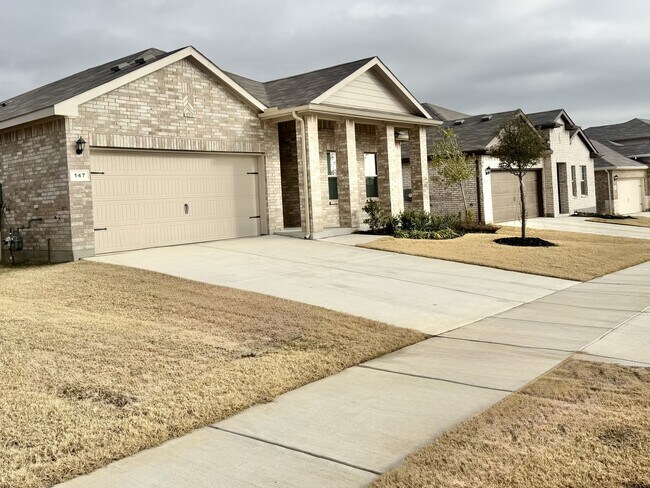 Foto del edificio - 147 Bay Mdws Ln