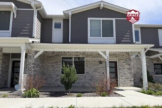 Building Photo - 12232 Creamery St