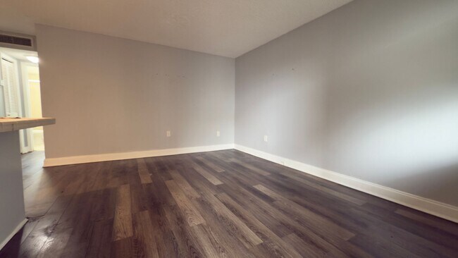 Foto del edificio - Bright 1 Bed Condo in North Miami Beach | No Minimum Credit