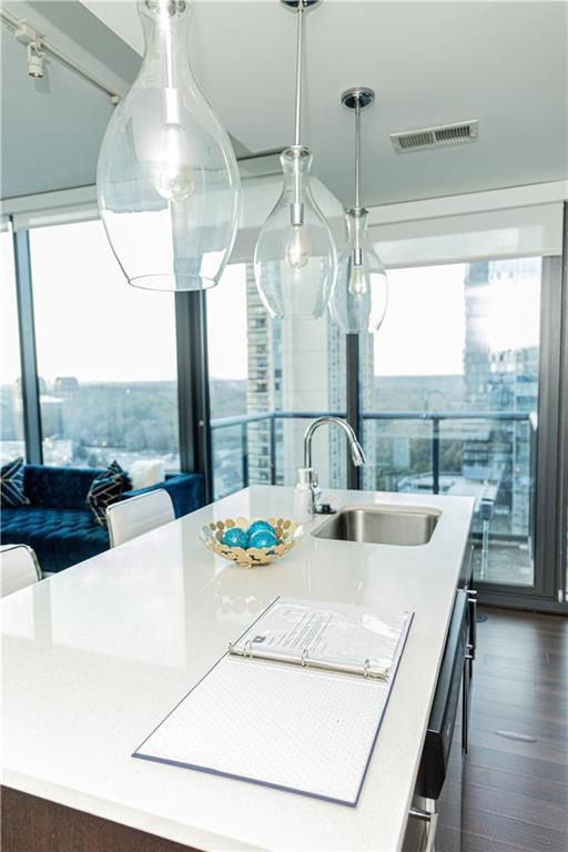 Foto del edificio - 3338 Peachtree Rd NE