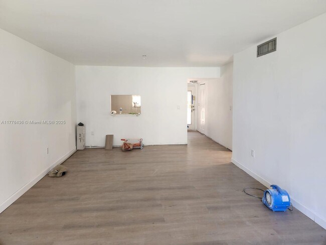 Foto del edificio - 1810 SW 81st Ave