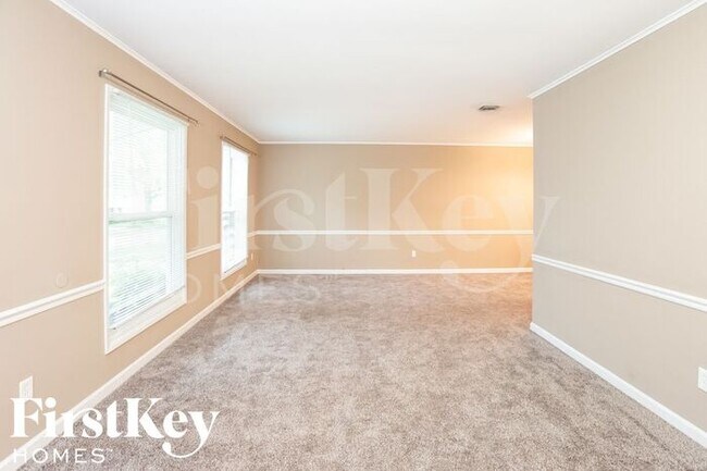 Foto del edificio - 4940 Marchwood Dr