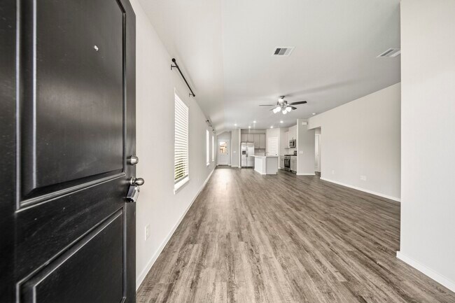 Foto del edificio - 21707 Cottonwood Mdws Trl
